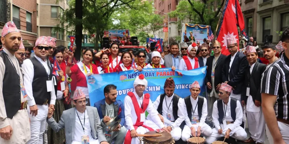 न्यूयोर्कमा आयोजना गरिएको नेपाल डे परेड कार्यक्रममा सुदूरपश्चिमेली सँस्कृति प्रदर्शन