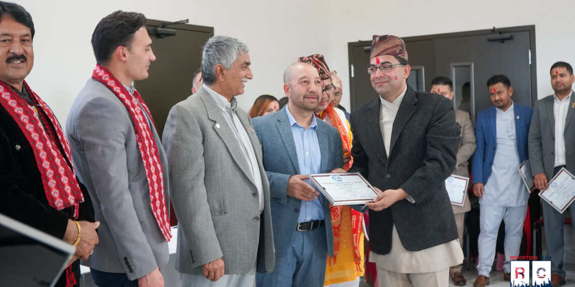 नेपाली समाज टेक्सासका नयाँ पदाधिकारीहरुलाई पद हस्तान्तरण